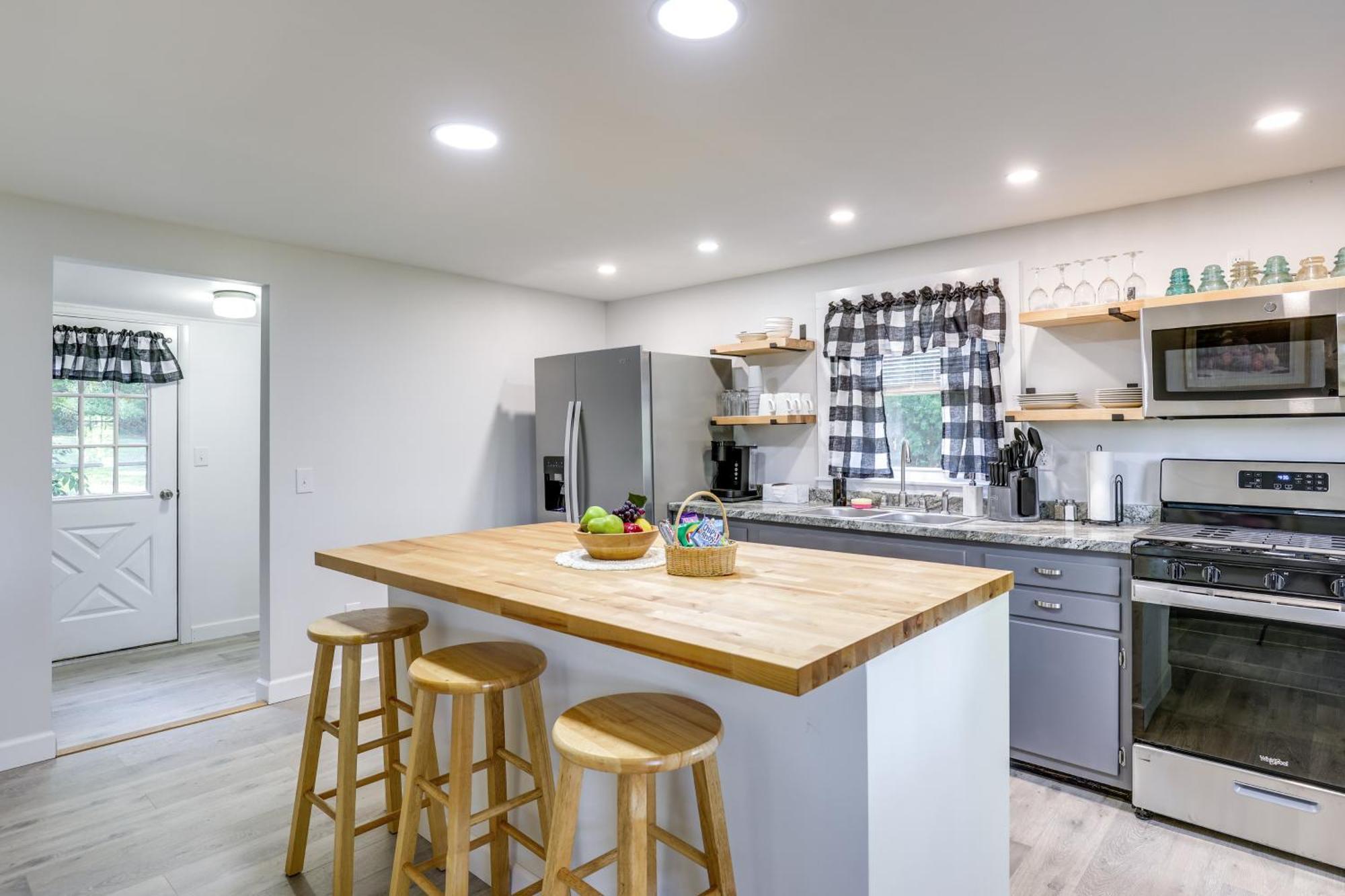 Charming Watkins Glen Home With Yard! Eksteriør bilde