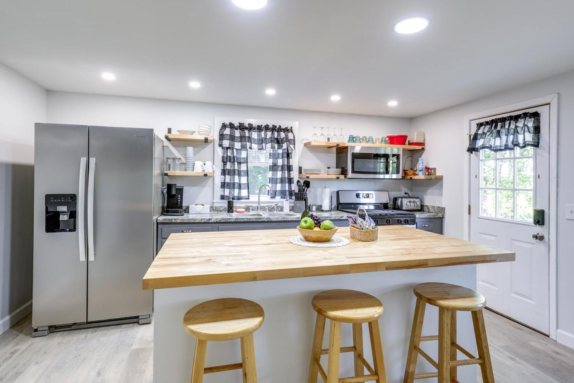 Charming Watkins Glen Home With Yard! Eksteriør bilde
